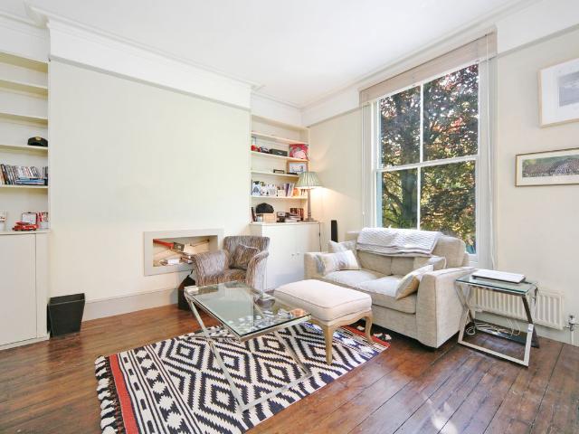 Apartment for rent in North Kensington, Greater London