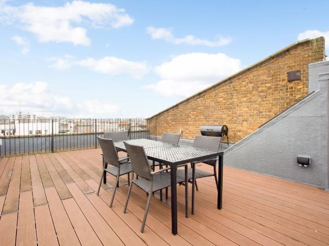 Apartment for rent in North Kensington, Greater London
