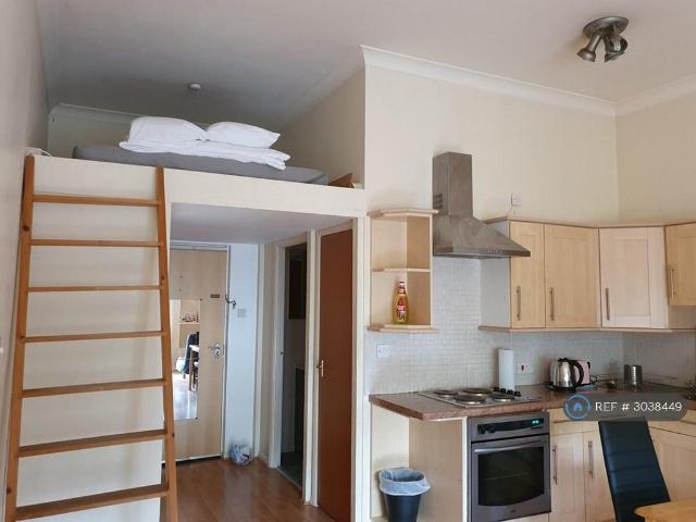 Apartment for rent in Stepney, Greater London