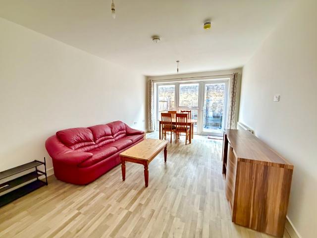 House for rent in London Borough of Ealing, Hanwell