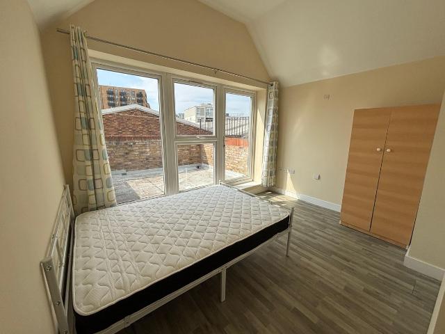 House for rent in London Borough of Ealing, Hanwell