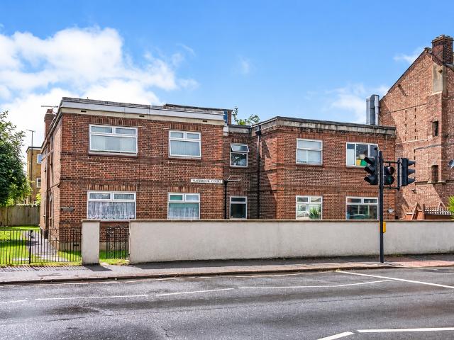 Apartment for rent in Norbiton, Greater London