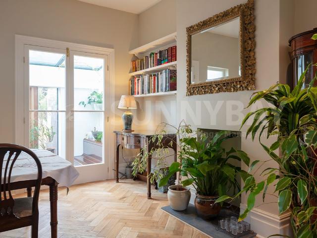 House for rent in Cottenham Park, Greater London