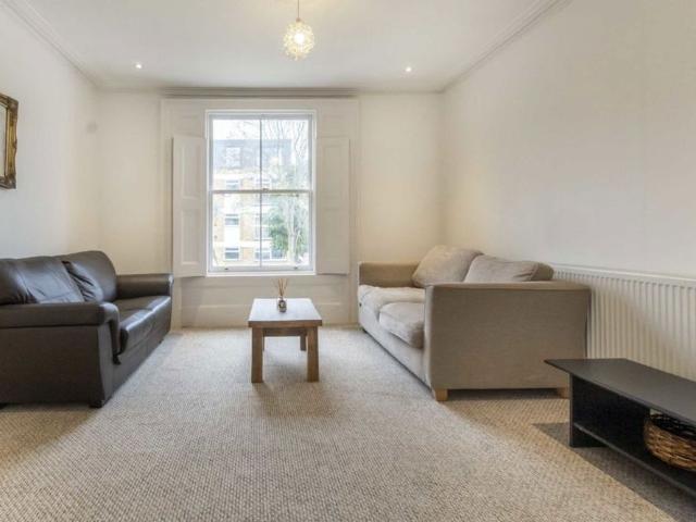 House for rent in London Borough of Hounslow, Strand