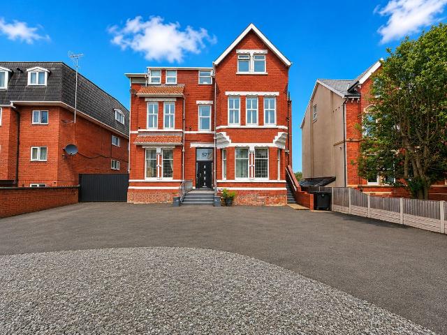 Apartment for rent in Marshside, Southport