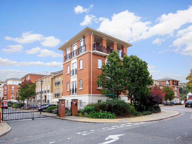 Apartment for rent in London Borough of Richmond upon Thames, Greater London