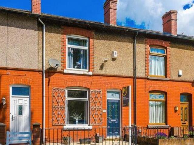 House for sale in Leigh