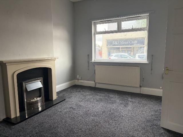 Apartment for rent in Cutsyke, Castleford