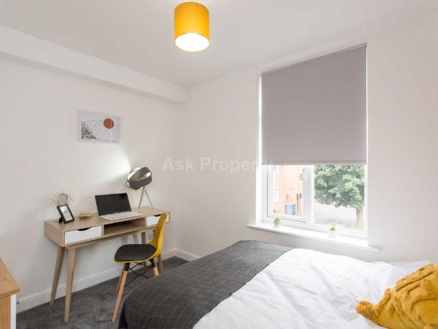 Room for rent in Potters Corner, East Midlands