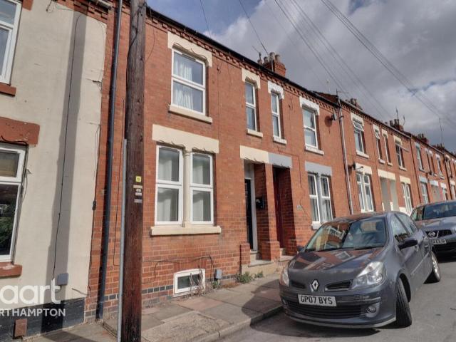 House for rent in Semilong, Northampton