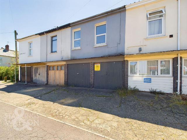 House for rent in Heigham Grove, East Bank