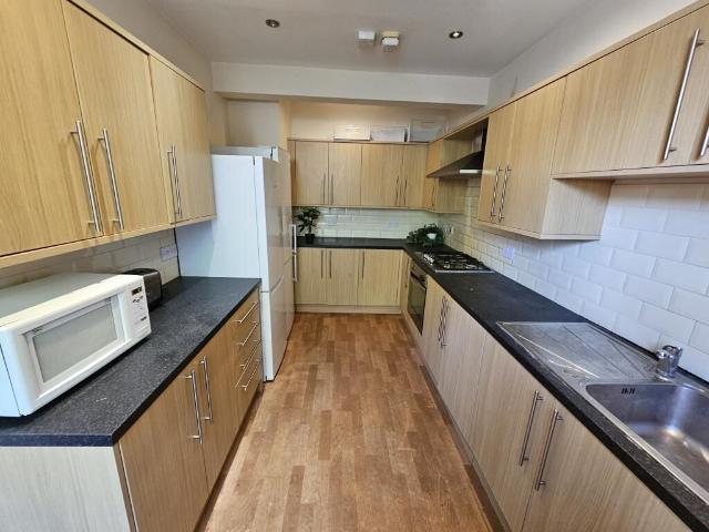 House for rent in Heigham Grove, East Bank