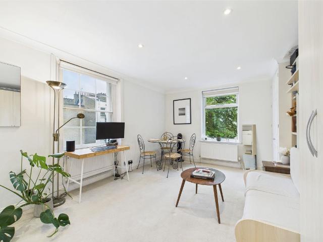 Studio for rent in Pimlico, Greater London