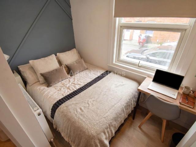 Studio for rent in Reading West, Reading