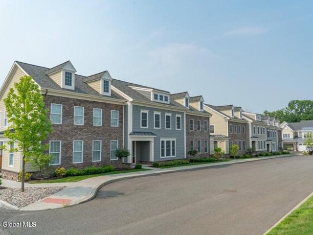 House for sale in Latham