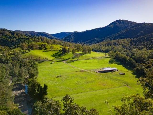 Cottage for sale in Kings Creek, Queensland