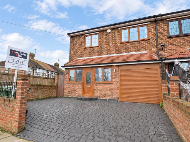 House for rent in Plumstead, Greater London