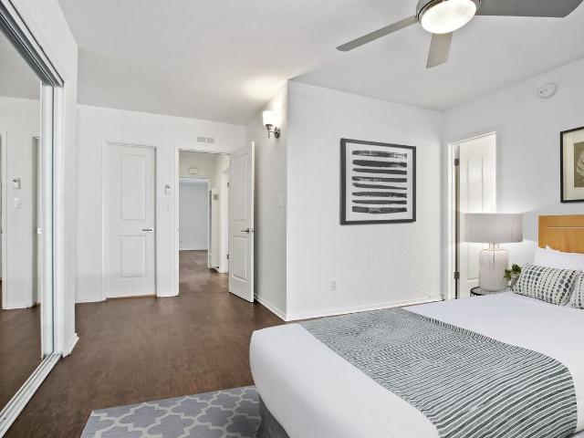 Apartment for rent in Canoga Park, California