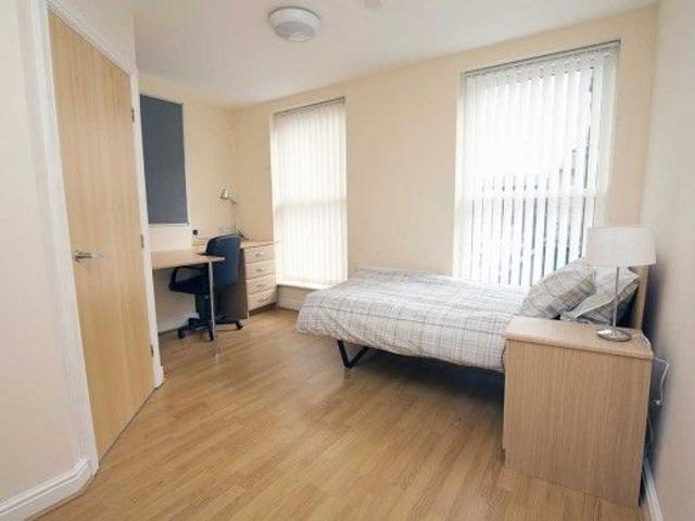 Room for rent in St George's Quarter / Cultural Quarter, Calderstones