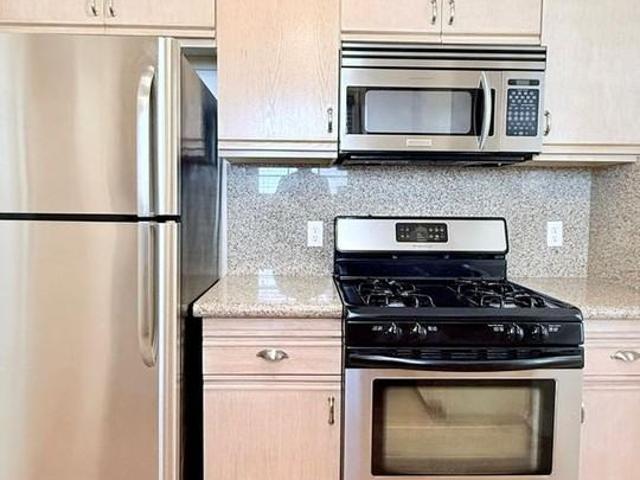 Apartment for rent in Beverly Hills