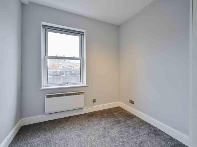 Apartment for rent in Chalk Farm, Greater London