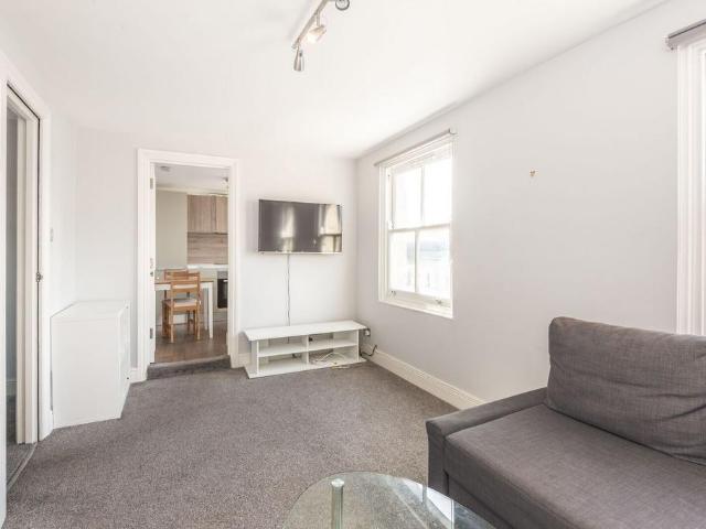 House for rent in Chalk Farm, Greater London