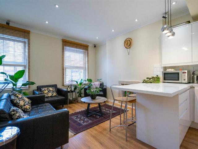 House for rent in Chalk Farm, Greater London