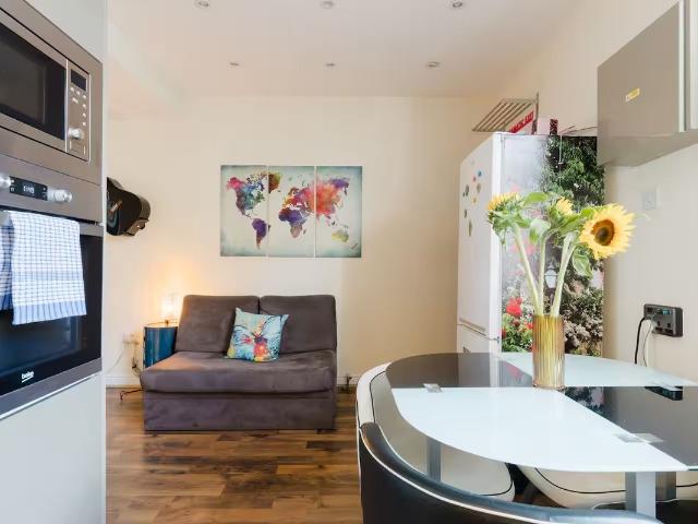 Apartment for rent in Chalk Farm, Greater London
