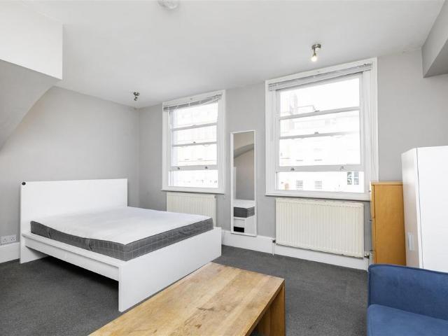 House for rent in Fitzrovia, Greater London