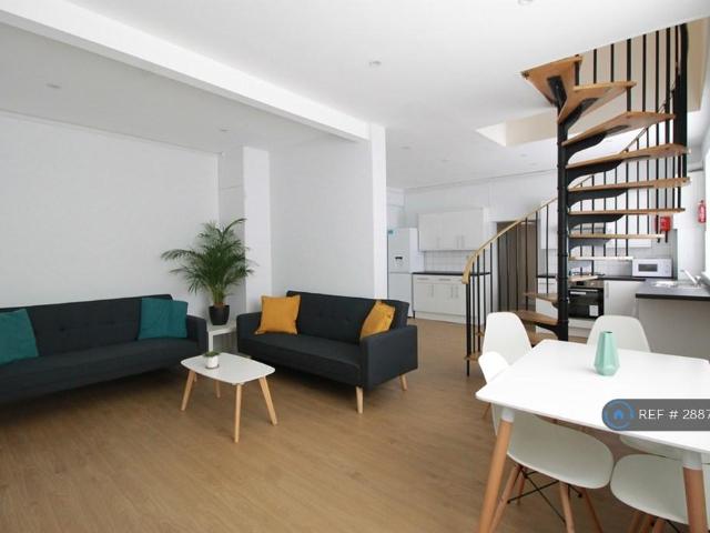 House for rent in Tufnell Park, Greater London