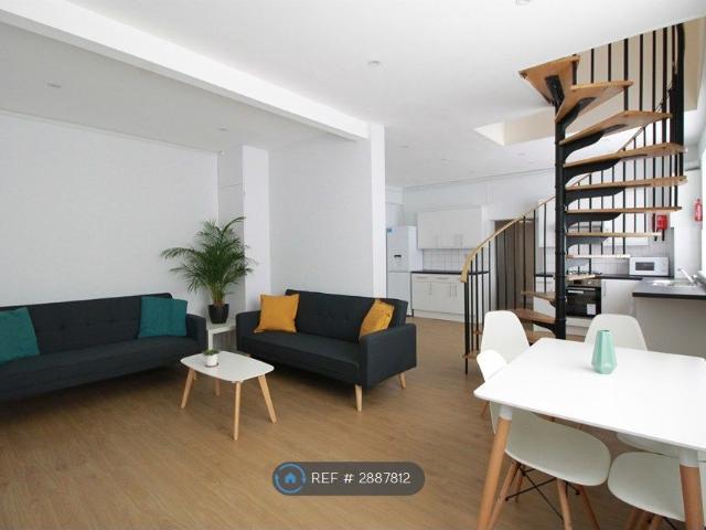 House for rent in Tufnell Park, Greater London