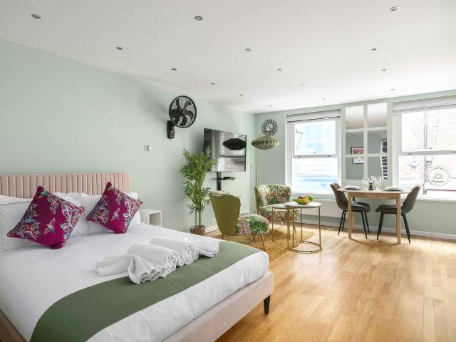 Studio for rent in Islington, Greater London