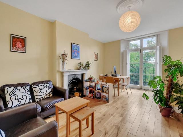 House for rent in Tufnell Park, Greater London