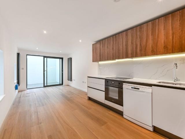 Apartment for rent in London Borough of Camden, Greater London