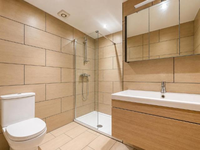 Apartment for rent in Chalk Farm, Greater London