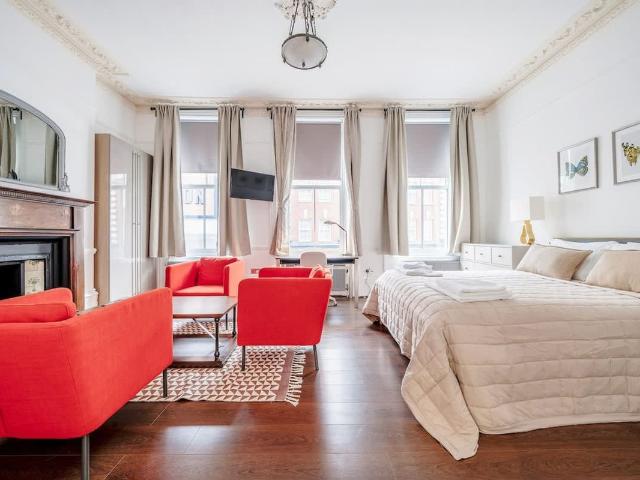 Apartment for rent in Chalk Farm, Greater London