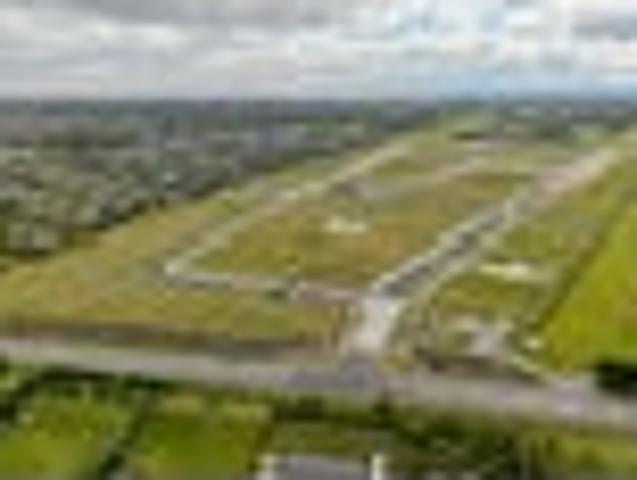 Land for sale in Canterbury