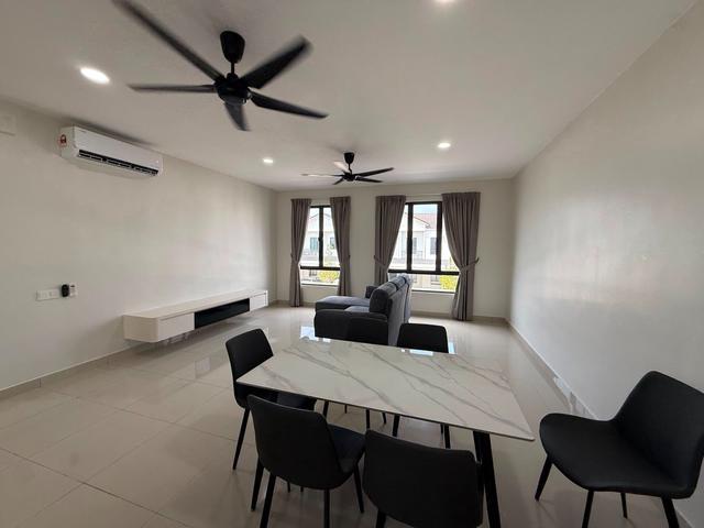 Townhouse for rent in Wellesley, Penang