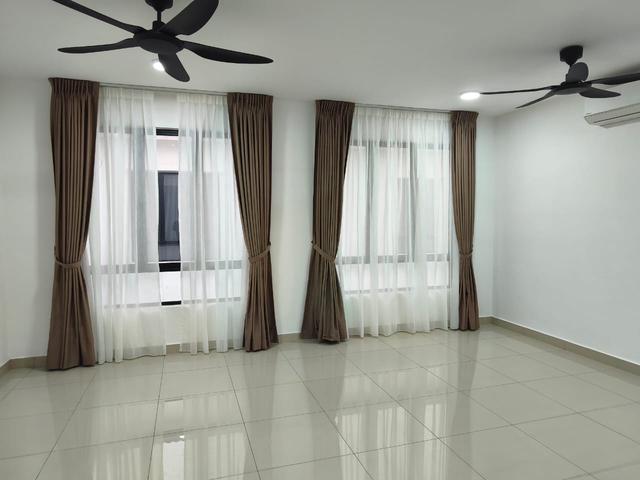 Townhouse for rent in Wellesley, Penang