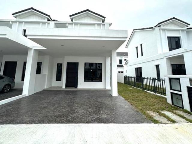 Terraced House for sale in Wellesley, Penang