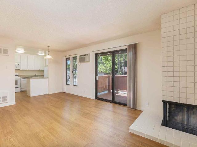 Apartment for rent in Pleasant Hill, California