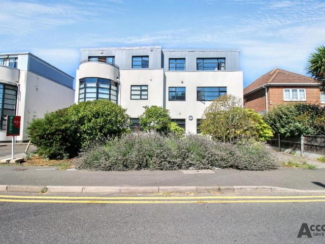 Apartment for rent in Navestock Side, Essex
