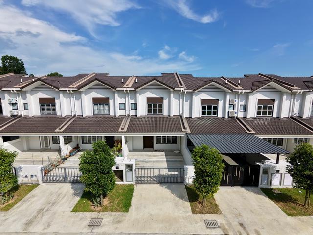 Terraced House for sale in Tanjong Sepat, Selangor