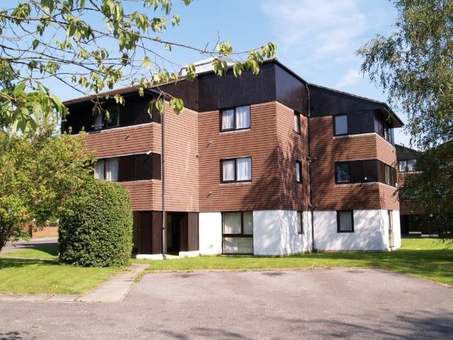 Studio for rent in Horsham, West Sussex