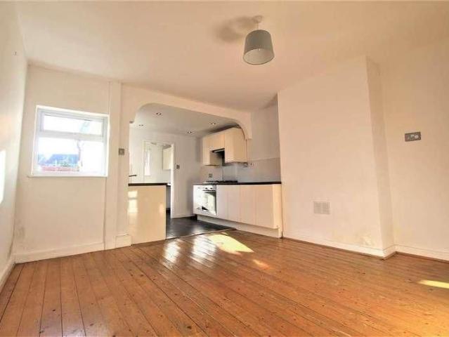 House for rent in Barton In Fabis, East Midlands