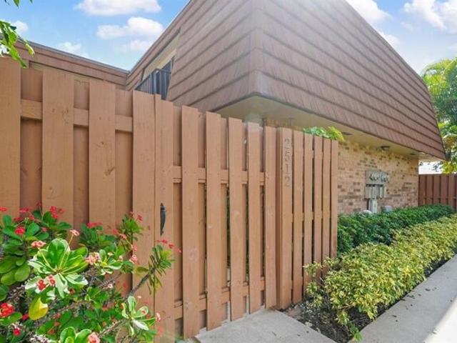 House for sale in Cooper City, Florida