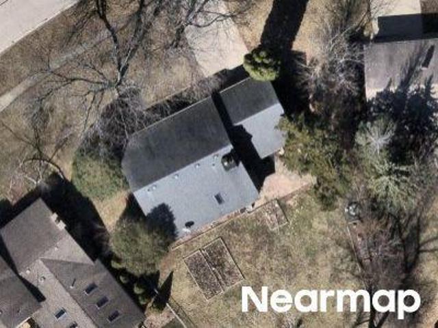 House for sale in Mchenry, Illinois