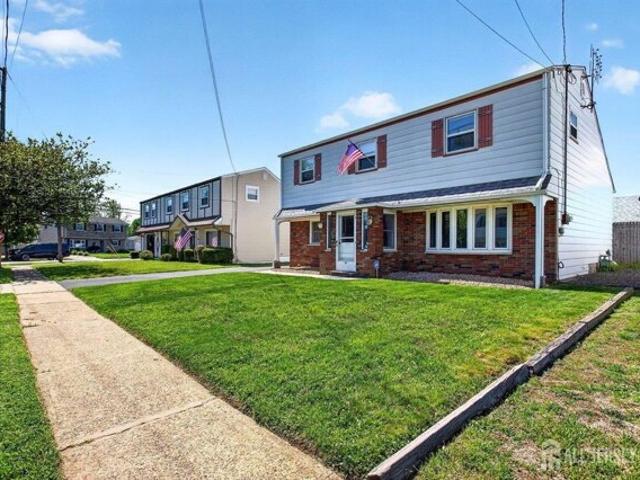 House for sale in Avenel, New Jersey