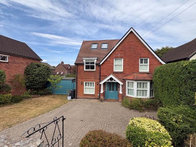 House for rent in Linchmere, Littlecote