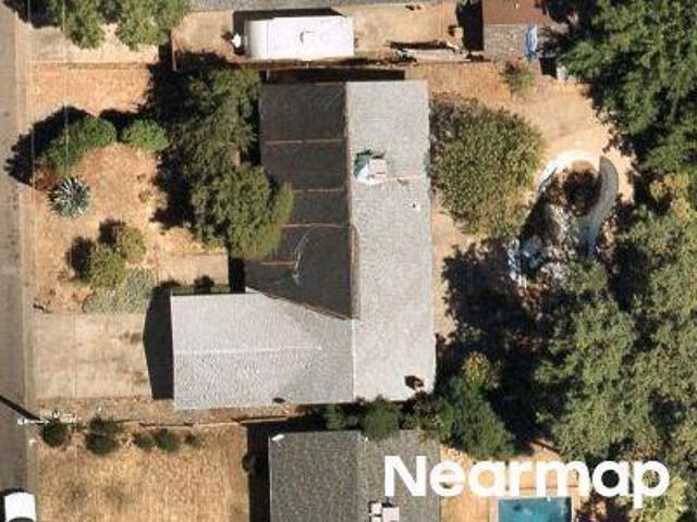 House for sale in Redding